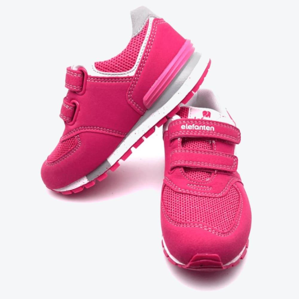 Das Titelbild zeigt die Elefanten Hoppy Hoppy Fuchsia Sneakers in der Größe 27, präsentiert in einem lebendigen Pink.