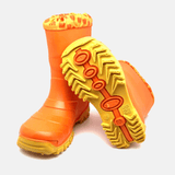 Nahaufnahme der Sohle der Elefanten Gummistiefel, Modell Jelly Jiskje, Größe 21, in Orange