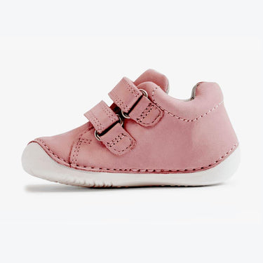 Auf der linken Seite sehen Sie die Elefanten Lauflernschuhe Lulu Loop Kity in der Größe 20, präsentiert in einem bezaubernden Pink.