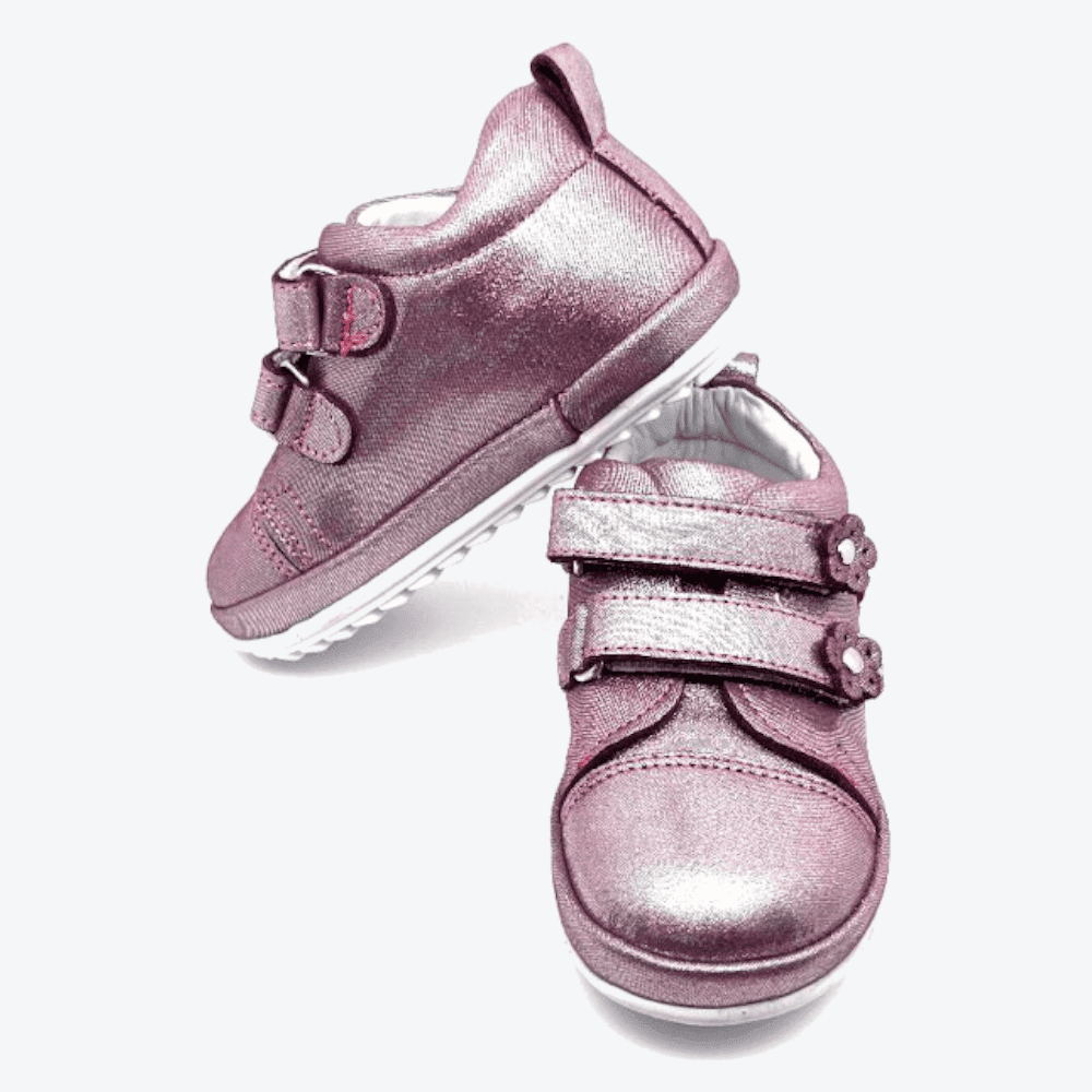 Small Foot Klettschuhe, Größe 22, Modell 'Eli-Zan Glitter' in der Farbe Lila, präsentiert auf dem Titelbild.